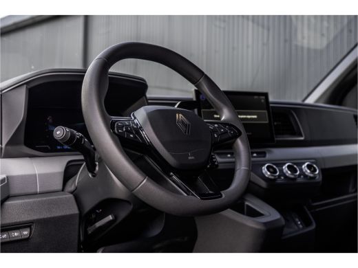 Renault Master T35 L2H2 | Red Edition | 87 kWh | LED | Camera | CarPlay | Navi | Cruise | Airco | PDC ActivLease financial lease