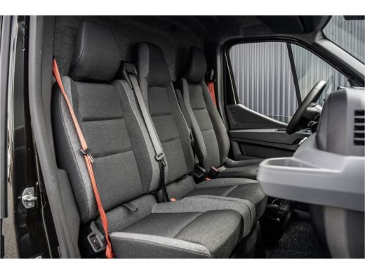 Renault Master T35 L2H2 | Red Edition | 87 kWh | LED | Camera | CarPlay | Navi | Cruise | Airco | PDC ActivLease financial lease
