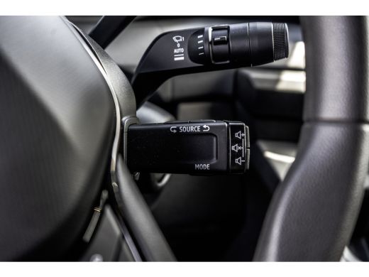 Renault Master T35 L2H2 | Red Edition | 87 kWh | LED | Camera | CarPlay | Navi | Cruise | Airco | PDC ActivLease financial lease