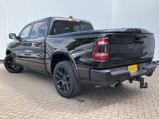 Dodge Ram 1500 1500 5.7 V8 4x4 Crew Cab Laramie Pano Full Navi SideSteps Trekhaak Luchtvering