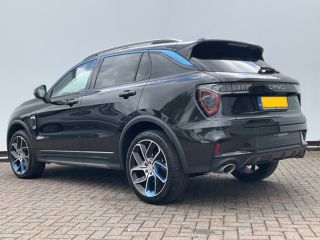 Lynk & Co 01 1.5 PHEV 262pk 360°Cam Carplay Pano.dak Stoelverw. Incl BTW Plug-in