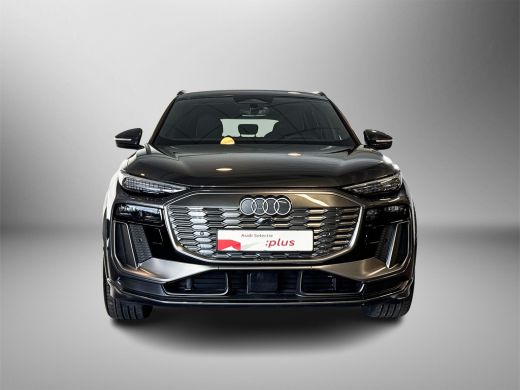 Audi Q6 e-tron S edition quattro 388Pk 100 kWh / | Stoelverwarming voor en achter / Sportstoelen plus voorin / 3... ActivLease financial lease