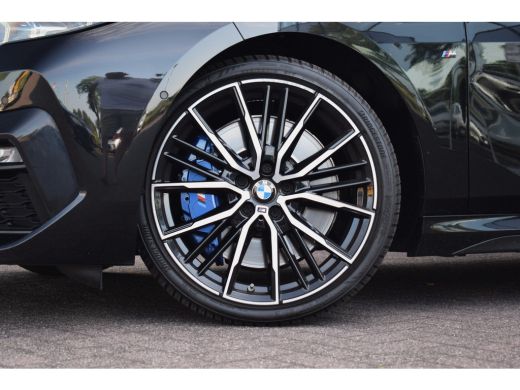 BMW 2 Serie Gran Coupé 218i High Executive M-Sport | Full option | Pano | Stuurverw. | Adapt. cruise ActivLease financial lease