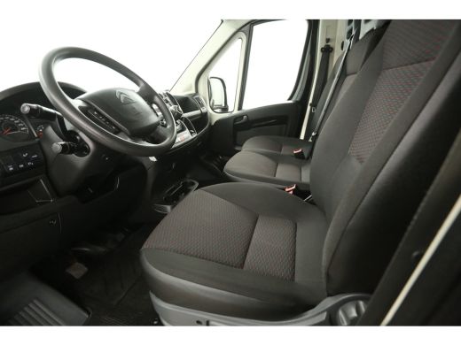 Citroën Jumper 33 2.2 BlueHDi L2H2 Airco Camera Cruise Navigatie Trekhaak 3 Persoons Elektrpakket ActivLease financial lease