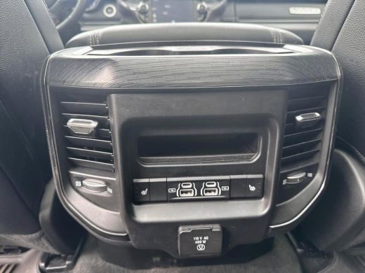 Dodge Ram 1500 1500 5.7 V8 4x4 Crew Cab Laramie GT | Virtual cockpit | Panoramadak | Trekhaak 13-polig | LPG | B... ActivLease financial lease