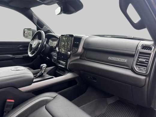 Dodge Ram 1500 1500 5.7 V8 4x4 Crew Cab Laramie GT | Virtual cockpit | Panoramadak | Trekhaak 13-polig | LPG | B... ActivLease financial lease
