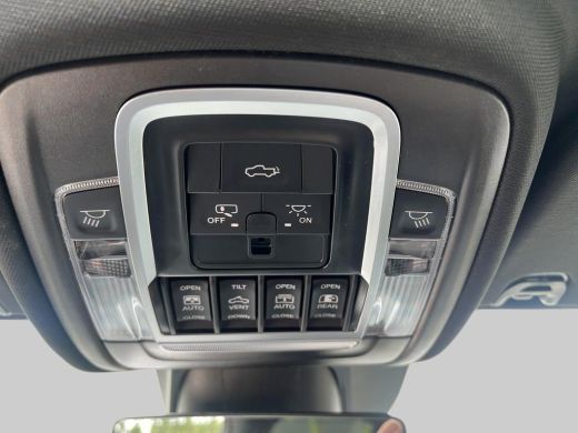 Dodge Ram 1500 1500 5.7 V8 4x4 Crew Cab Laramie | Model24 | Adaptieve cruise control | Incl Undercover| 360gr ca... ActivLease financial lease
