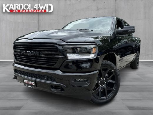 Dodge Ram 1500 1500 5.7 V8 4x4 Crew Cab Laramie | Model24 BPM VRIJ!| Elektr. treeplanken | Head-up | 360gr camer... Dodge Ram 1500 1500 5.7 V8 4x4 Crew Cab Laramie | Model24 BPM VRIJ!| Elektr. treeplanken | Head-up | 360gr camer...