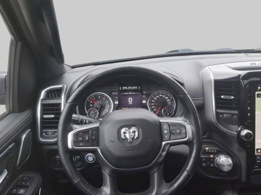 Dodge Ram 1500 1500 5.7 V8 4x4 Crew Cab Laramie | Tonneau cover| Panoramadak | elek. Treeplanken | 360gr camera ... ActivLease financial lease