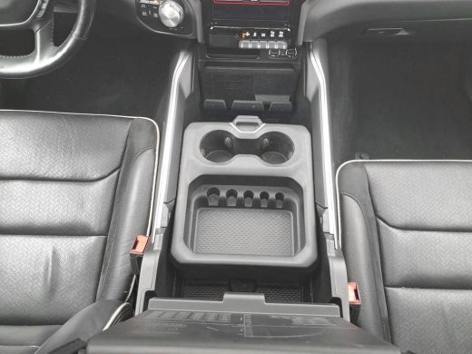 Dodge Ram 1500 1500 5.7 V8 4x4 Crew Cab Laramie | Tonneau cover| Panoramadak | elek. Treeplanken | 360gr camera ... ActivLease financial lease