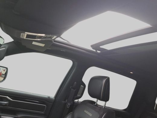 Dodge Ram 1500 1500 5.7 V8 4x4 Crew Cab Laramie | Tonneau cover| Panoramadak | elek. Treeplanken | 360gr camera ... ActivLease financial lease