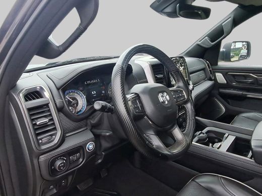 Dodge Ram 1500 1500 5.7 V8 4x4 Crew Cab Limited DEMO AANBIEDING! | Bakflip | Panoramadak | elect. Treeplanken | ... ActivLease financial lease