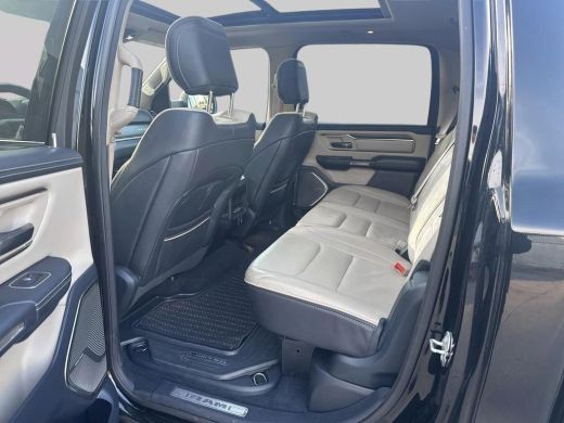 Dodge Ram 1500 1500 5.7 V8 4x4 Crew Cab Limited | Multifuncionele tailgate | Trekhaak 13-polig Geheel rijklaar i... ActivLease financial lease