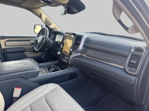 Dodge Ram 1500 1500 5.7 V8 4x4 Crew Cab Limited | Multifuncionele tailgate | Trekhaak 13-polig Geheel rijklaar i... ActivLease financial lease