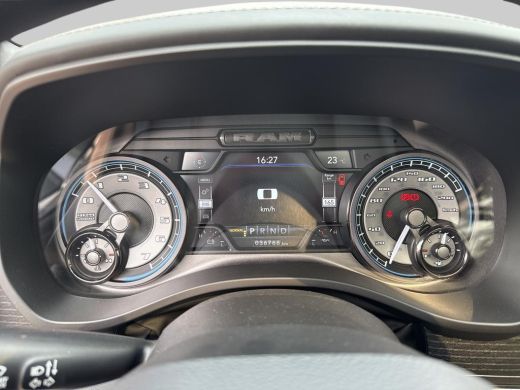 Dodge Ram 1500 1500 5.7 V8 4x4 Crew Cab Limited | Virtual spiegel | extra interieurverlichting | Diamondback | R... ActivLease financial lease