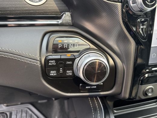 Dodge Ram 1500 1500 5.7 V8 4x4 Crew Cab Limited | Virtual spiegel | extra interieurverlichting | Diamondback | R... ActivLease financial lease