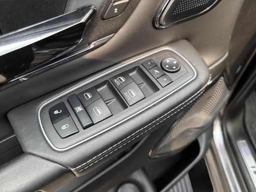 Dodge Ram 1500 1500 5.7 V8 4x4 Crew Cab Limited | Virtual spiegel | extra interieurverlichting | Diamondback | R... ActivLease financial lease