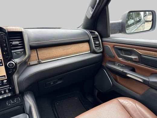 Dodge Ram 1500 1500 5.7 V8 4x4 Crew Cab Longhorn | LPG 200L | Trekhaak 13-polig | Geheel rijklaar incl. Garantie ActivLease financial lease