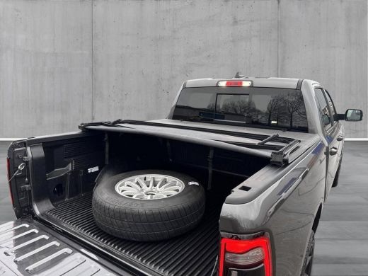 Dodge Ram 1500 1500 5.7 V8 4x4 Crew Cab Sport LPG | Elec.treeplanken | BPM VRIJ! | NIEUWE AUTO | Geheel rijklaar... ActivLease financial lease