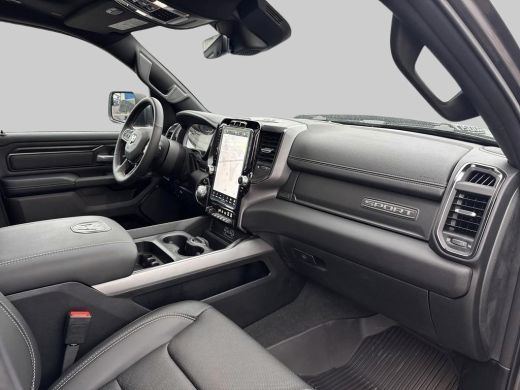 Dodge Ram 1500 1500 5.7 V8 4x4 Crew Cab Sport LPG | Elec.treeplanken | BPM VRIJ! | NIEUWE AUTO | Geheel rijklaar... ActivLease financial lease