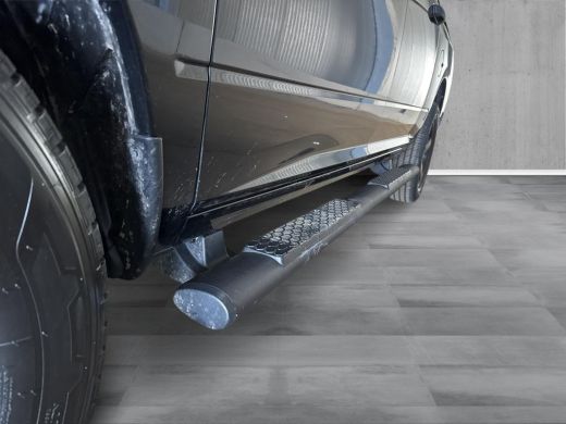 Dodge Ram 1500 1500 5.7 V8 4x4 Crew Cab | Tonneau cover in carroseriekleur| Trekhaak 13-polig| LPG | Geheel rijk... ActivLease financial lease