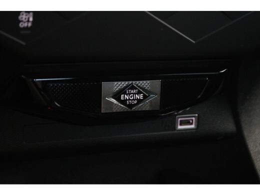 DS DS 3 1.2 Turbo 10-PK EAT8 Automaat Performance Line | Achteruitrijcamera | Achteruitrijcamera | Achter... ActivLease financial lease