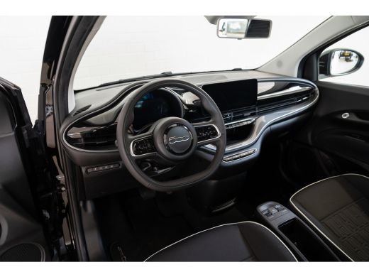 Fiat 500 42 kWh 118 PK | Apple Carplay & Android Auto | Climate Controle | Cruise Controle | 3 Fase Aanslu... ActivLease financial lease