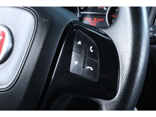Fiat Doblò 1.6 MJ L2H1 Maxi SX | Cruise Control | Navi | Trekhaak | Sensoren | Bullbar | Sidebars | Airco ActivLease financial lease