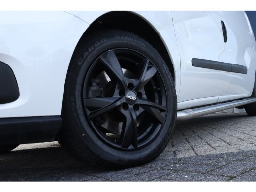 Fiat Doblò 1.6 MJ L2H1 Maxi SX | Cruise Control | Navi | Trekhaak | Sensoren | Bullbar | Sidebars | Airco ActivLease financial lease