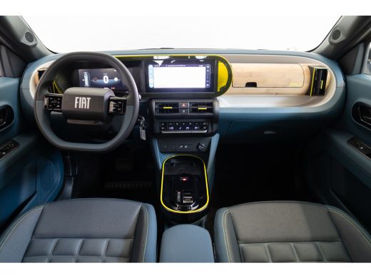 Fiat Panda La Prima 11 kW 44 kWh | Camera | Stoel & Stuurverwarming | Verwarmd voorraam | Navigatie | Parkee... ActivLease financial lease