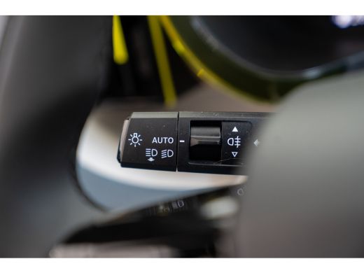 Fiat Panda La Prima 11 kW 44 kWh | Camera | Stoel & Stuurverwarming | Verwarmd voorraam | Navigatie | Parkee... ActivLease financial lease