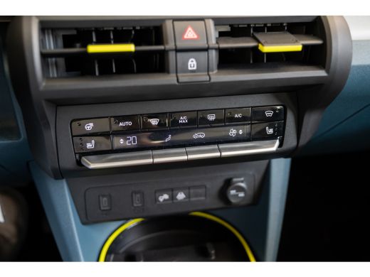 Fiat Panda La Prima 11 kW 44 kWh | Camera | Stoel & Stuurverwarming | Verwarmd voorraam | Navigatie | Parkee... ActivLease financial lease