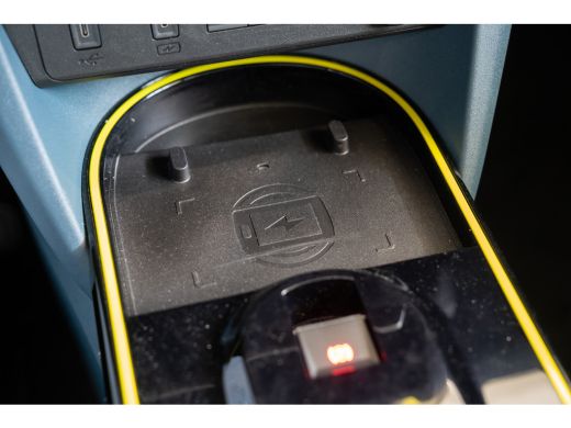 Fiat Panda La Prima 11 kW 44 kWh | Camera | Stoel & Stuurverwarming | Verwarmd voorraam | Navigatie | Parkee... ActivLease financial lease
