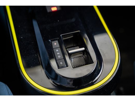 Fiat Panda La Prima 11 kW 44 kWh | Camera | Stoel & Stuurverwarming | Verwarmd voorraam | Navigatie | Parkee... ActivLease financial lease