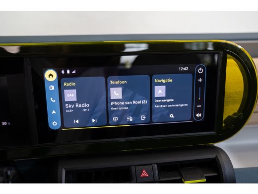 Fiat Panda La Prima 11 kW 44 kWh | Camera | Stoel & Stuurverwarming | Verwarmd voorraam | Navigatie | Parkee... ActivLease financial lease
