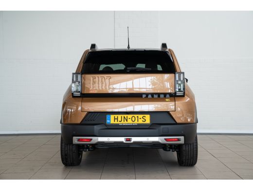 Fiat Panda La Prima 11 kW 44 kWh | Camera | Stoel & Stuurverwarming | Verwarmd voorraam | Navigatie | Parkee... ActivLease financial lease