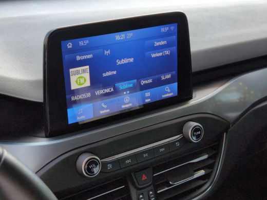 Ford Focus 1.0 EcoBoost Active | Trekhaak | Cruise Control | Climate Control | Cruise Control ActivLease financial lease