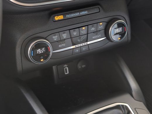 Ford Focus 1.0 EcoBoost Active | Trekhaak | Cruise Control | Climate Control | Cruise Control ActivLease financial lease