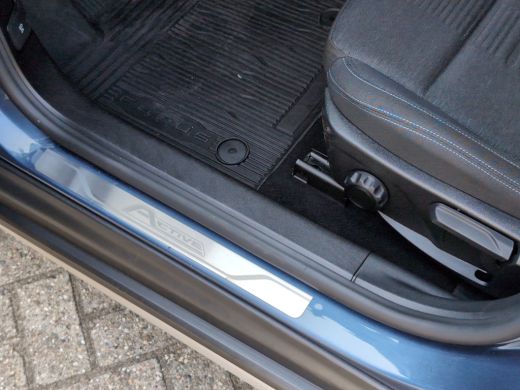 Ford Focus 1.0 EcoBoost Active | Trekhaak | Cruise Control | Climate Control | Cruise Control ActivLease financial lease
