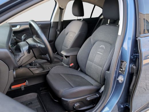Ford Focus 1.0 EcoBoost Active | Trekhaak | Cruise Control | Climate Control | Cruise Control ActivLease financial lease