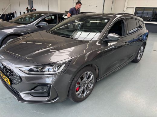 Ford Focus 1.0 EcoBoost Hybrid ST Line Style | Winterpakket | Navigatie | Camera | Apple Carplay/Android Aut... Ford Focus 1.0 EcoBoost Hybrid ST Line Style | Winterpakket | Navigatie | Camera | Apple Carplay/Android Aut...
