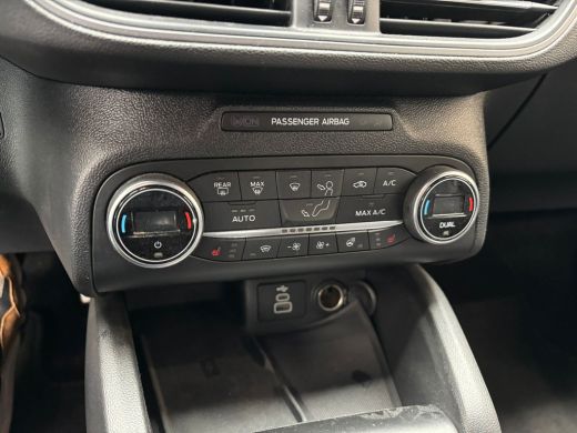 Ford Focus 1.0 EcoBoost Hybrid ST Line Style | Winterpakket | Navigatie | Camera | Apple Carplay/Android Aut... ActivLease financial lease