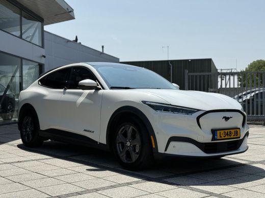 Ford Mustang Mach-E Mach-E Extended 98 kWh | Trekhaak | Panorama | 600 km Range! | Bang & Olufssen | ActivLease financial lease
