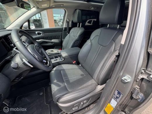 Kia Sorento 1.6T 267pk PHEV 4WD Automaat ExlusiveLine 7pers.Panorama dak , Trekhaak afneembaar , 55 km volled... ActivLease financial lease