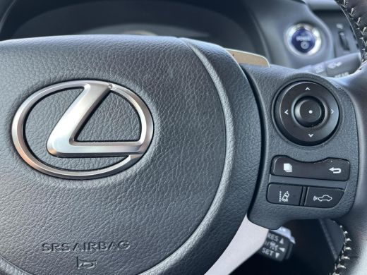 Lexus CT 200h Ultimate Edition | Lederen bekleding | Stoelverwarming | Grootbeeld navigatie ActivLease financial lease