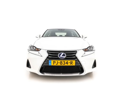 Lexus IS 300h Hybrid Business Line Aut. *NAVI-FULLMAP | FULL-LED | LEATHER-MICROFIBRE | CAMERA | SHIFT-PAD... ActivLease financial lease