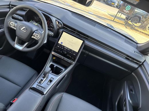 Lexus LBX Elegant 2WD | 06-10141018 Voor meer informatie ActivLease financial lease