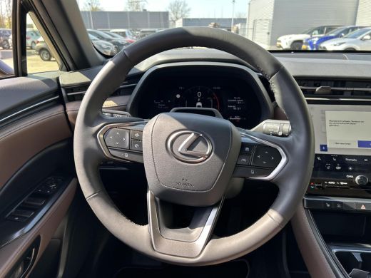 Lexus LBX Elegant Tech Advance Pack ActivLease financial lease