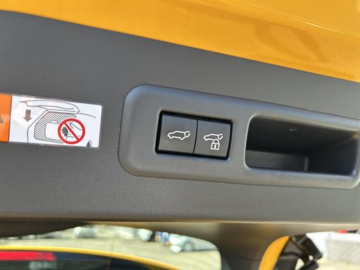 Lexus LBX Elegant Tech Advance Pack ActivLease financial lease