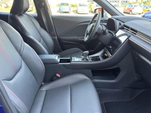 Lexus LBX Emotion 2WD | 06-10141018 Voor meer informatie ActivLease financial lease